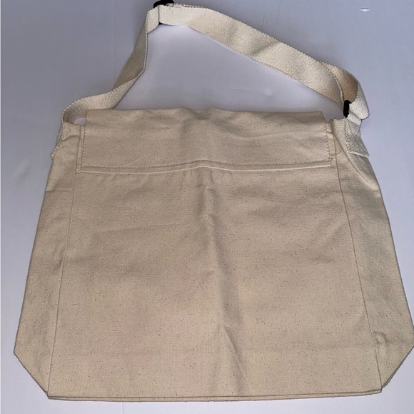 Luke Bryan Messanger bag tour of 2013 - Picture 7 of 8